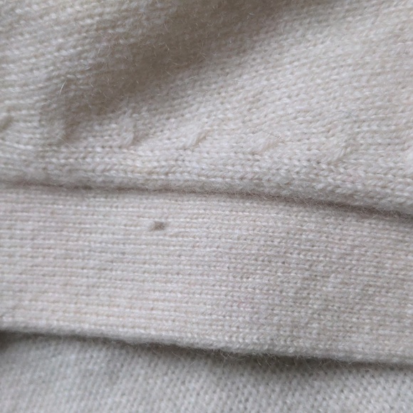 100% cashmere size M cream colored button up sweater pockets on front - Picture 4 of 13